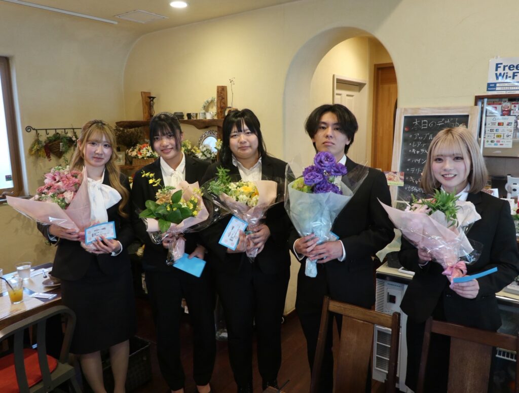 フレッシュで新しい仲間が5名入社いたしました。